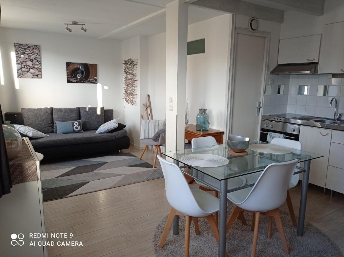 Appartements Les Remparts D'Alienor Poitiers Exterior photo